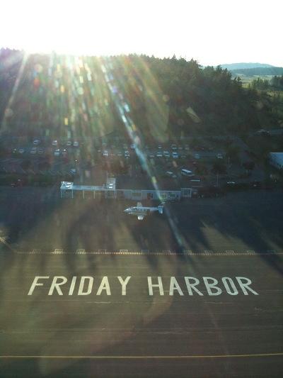[IMAGE] Friday Harbor airport