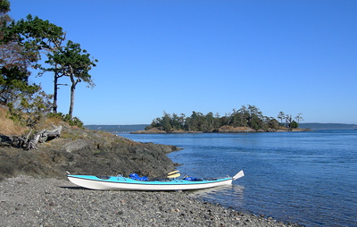 [IMAGE] kayak ashore