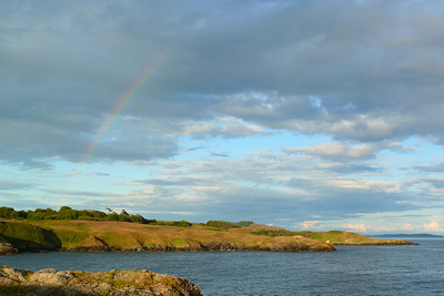 [IMAGE] rainbow over the cove