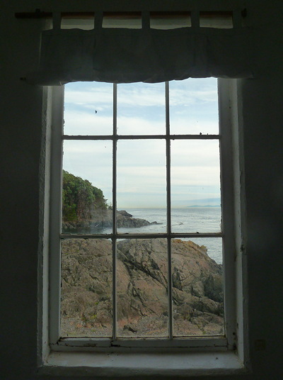 [IMAGE] Lime Kiln lighthouse view