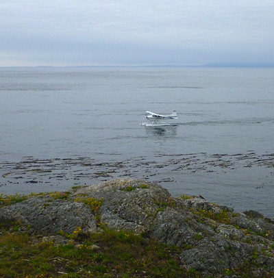 [IMAGE] seaplane