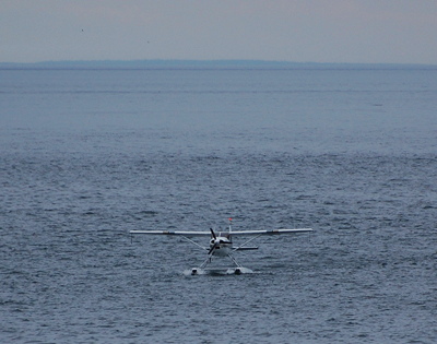 [IMAGE] seaplane